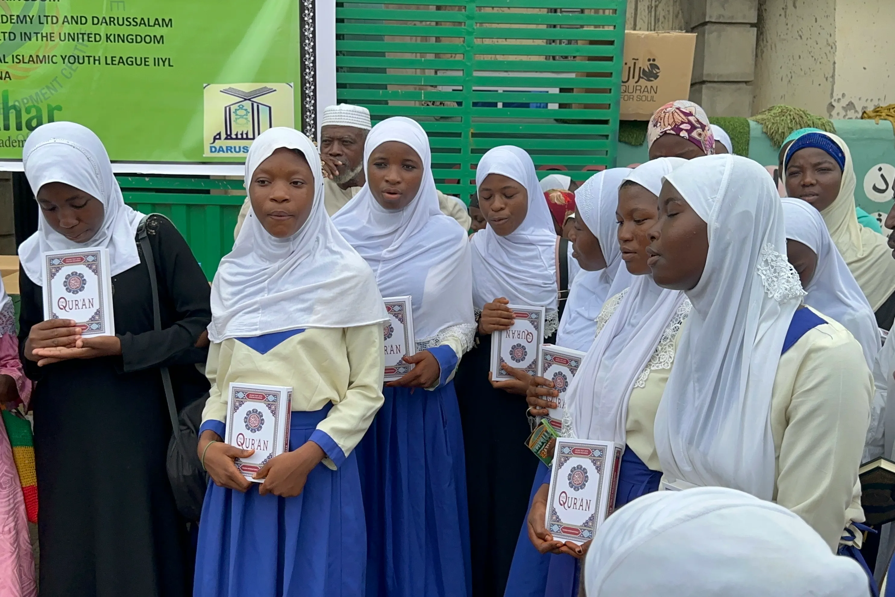 Urgent Appeal for the Printing of 100.000 Holy Quran to be distributed in Africa